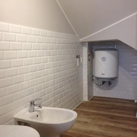 Fco B&B 피우미치노